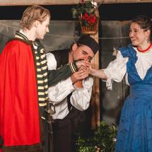 A vén bakancsos és a fia a huszár